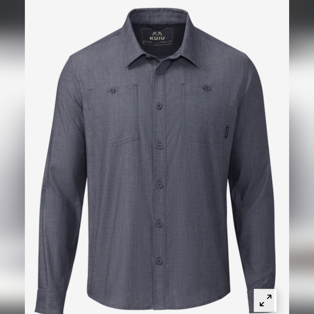 Long sleeve dress shirt